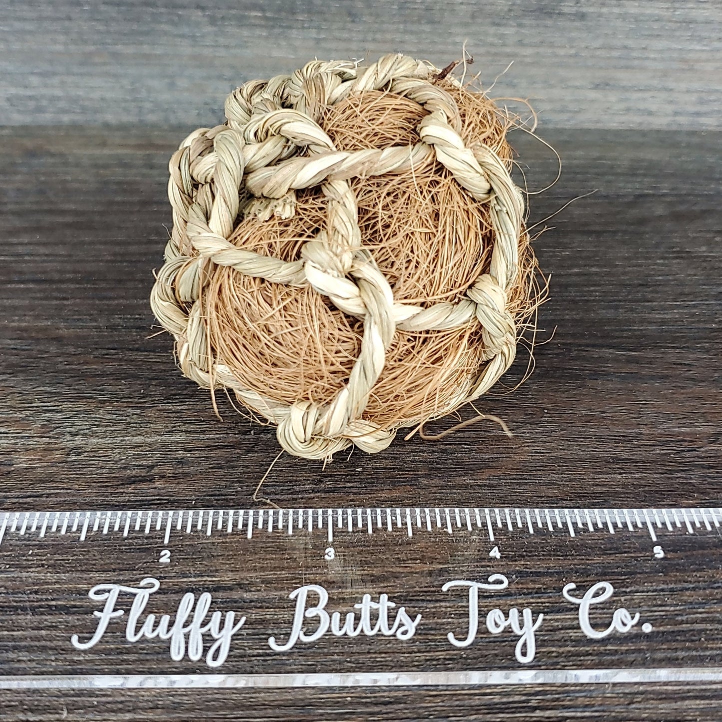 2.25" Coconut Fiber Toss Ball - Safe chews for guinea pigs, bunny rabbits, chinchillas, rats and other small animals