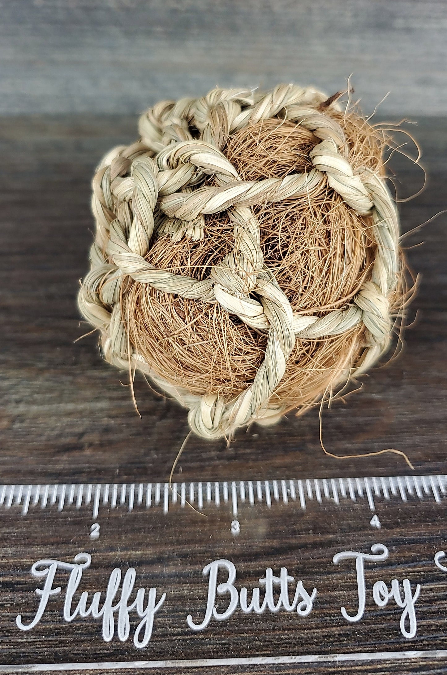 2.25" Coconut Fiber Toss Ball - Safe chews for guinea pigs, bunny rabbits, chinchillas, rats and other small animals